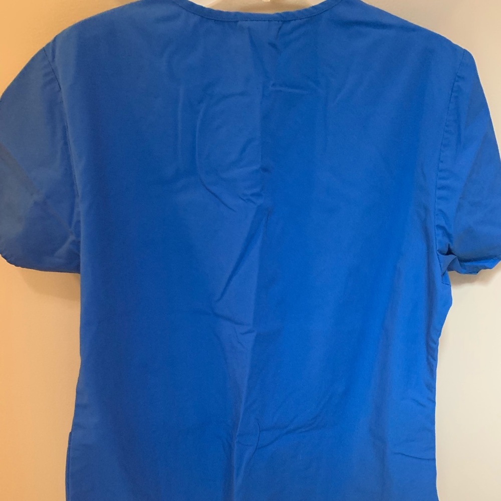 Scrub top - Picture 3 of 3